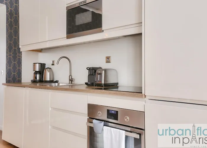61- Big Luxury Parisian Flat 2dd Париж